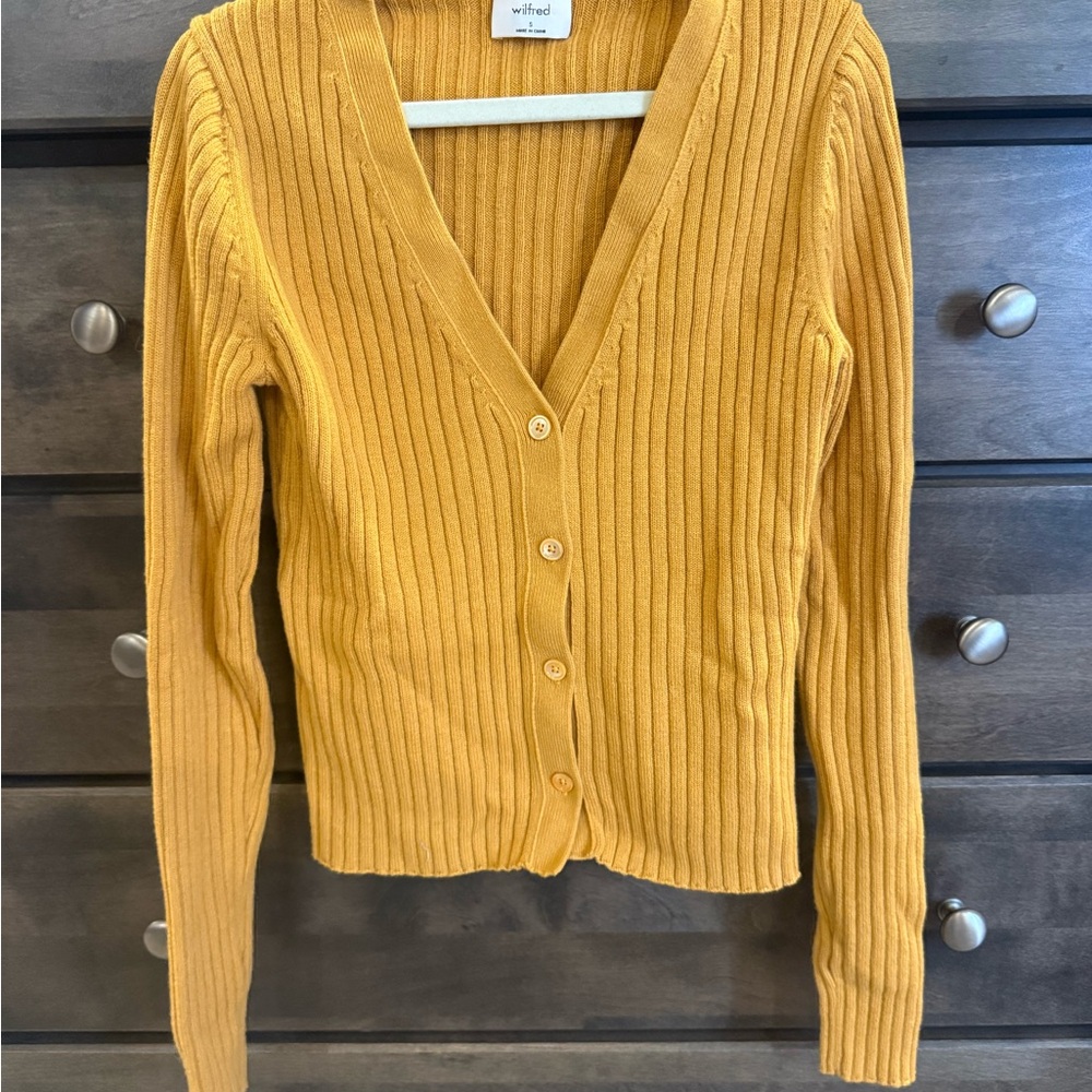 Wilfred Golden Ribbed V-Neck Cardigan